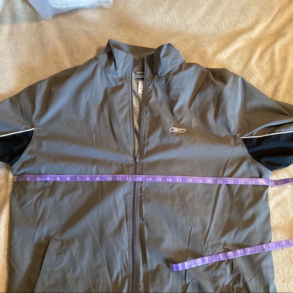 Reebok Lined Windbreaker Jacket Unisex Gray Black - Picture 4 of 13